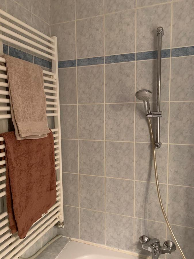 Sarmantni Apartman Malecka 2 ซาเกร็บ ภายนอก รูปภาพ